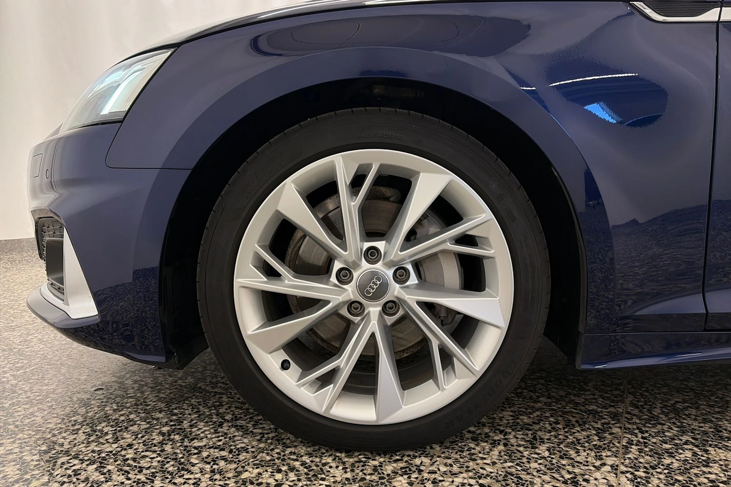 Sininen Audi A5 2021 kuva 10.
