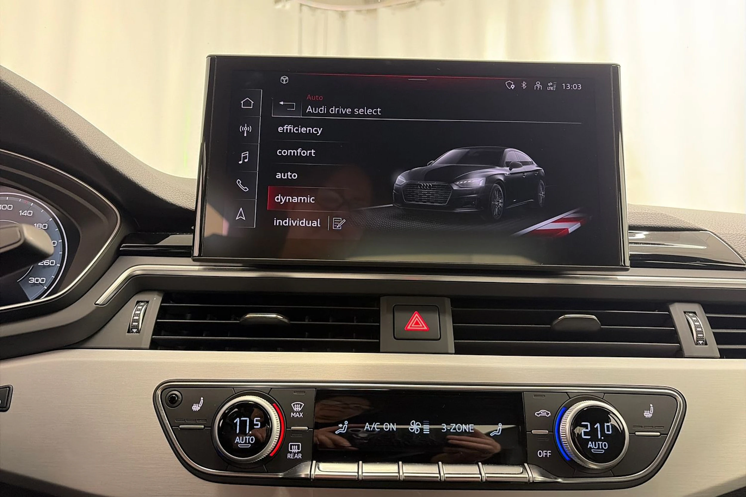 Sininen Audi A5 2021 kuva 21.