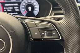 valkoinen Audi A5 2021 kuva 16.
