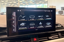 valkoinen Audi A5 2021 kuva 23.
