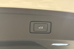 valkoinen Audi A5 2021 kuva 31.