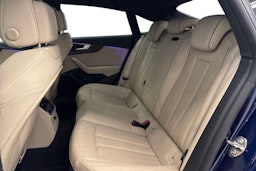 sininen Audi A5 2021 kuva 11.