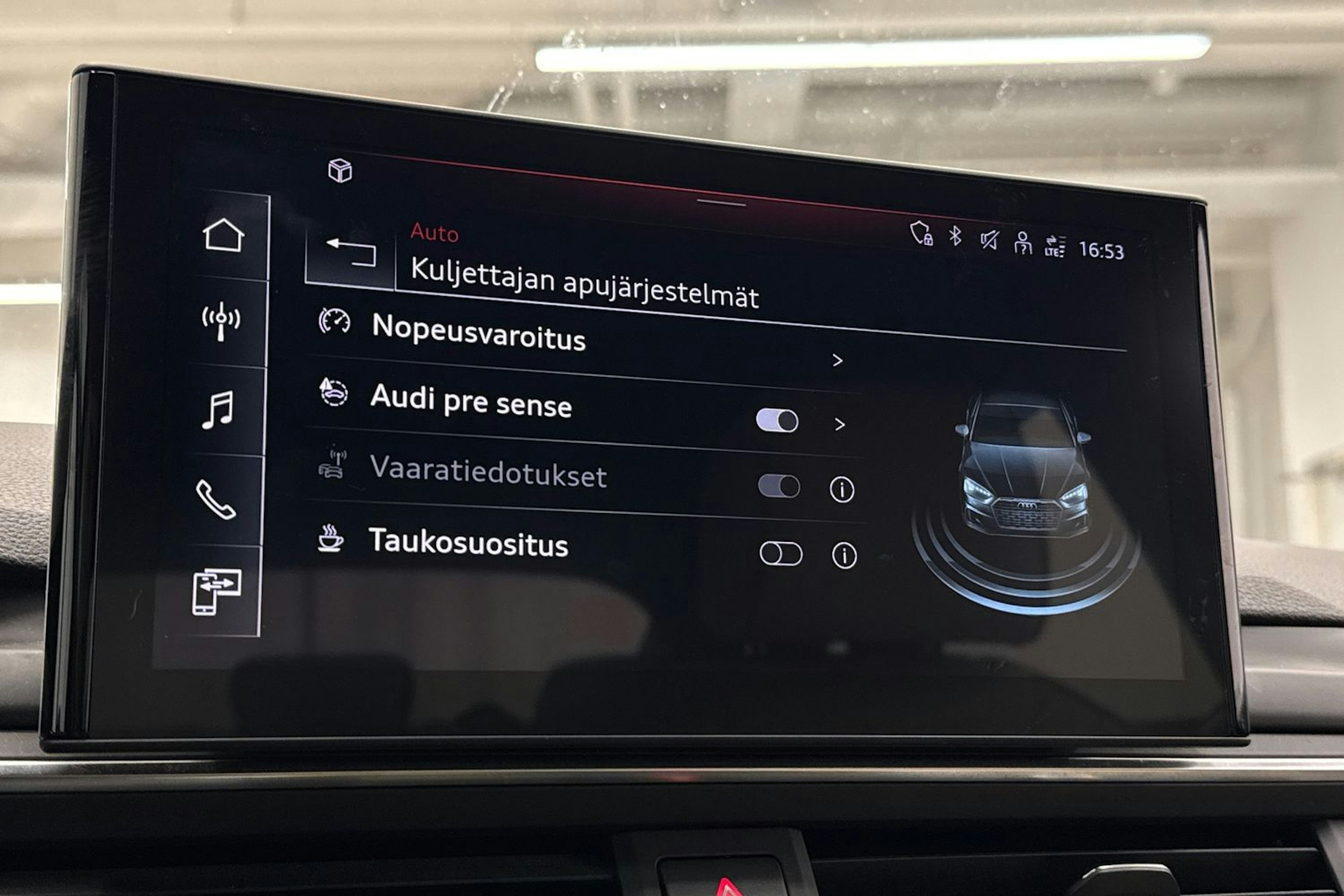 sininen Audi A5 2021 kuva 31.