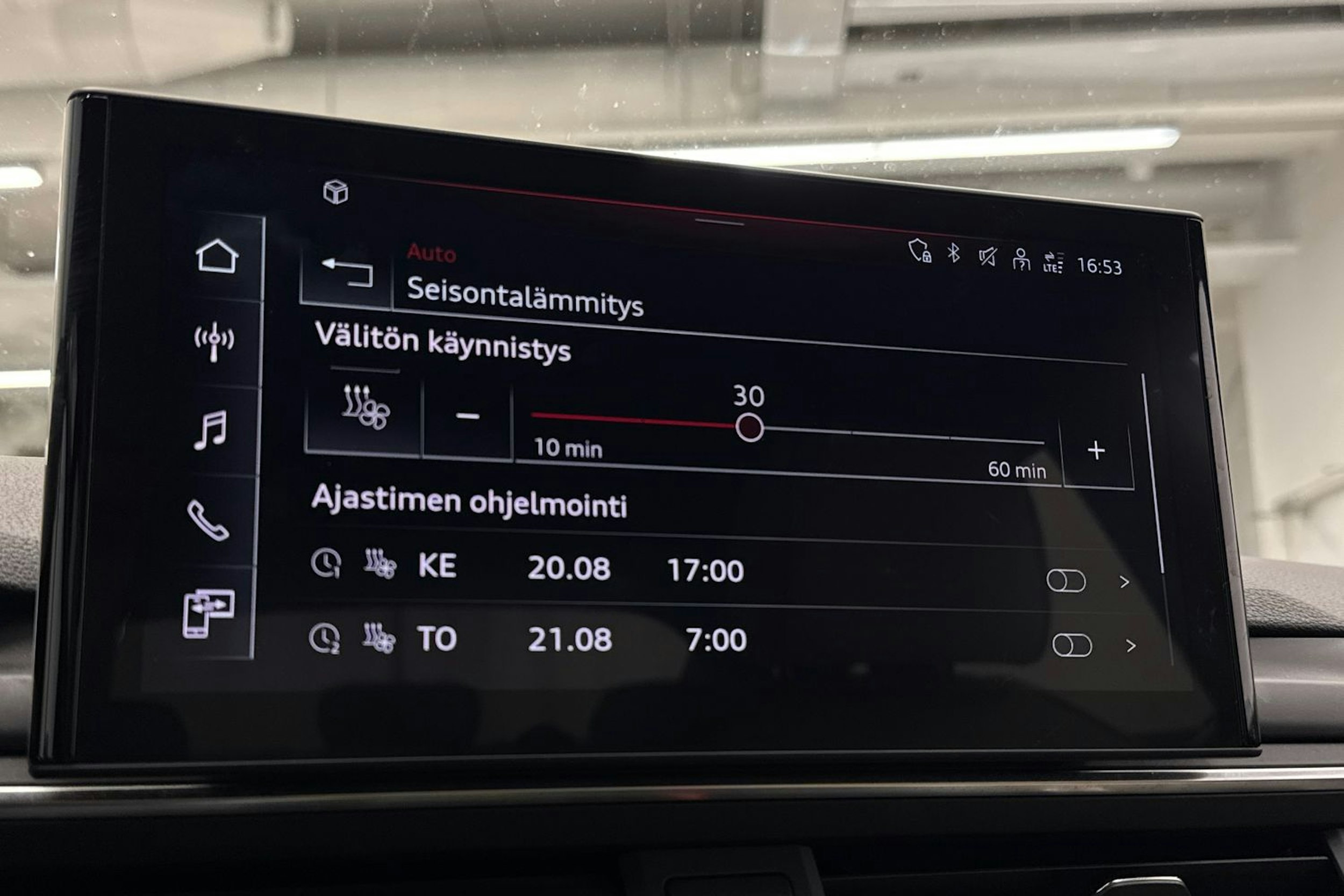 sininen Audi A5 2021 kuva 32.