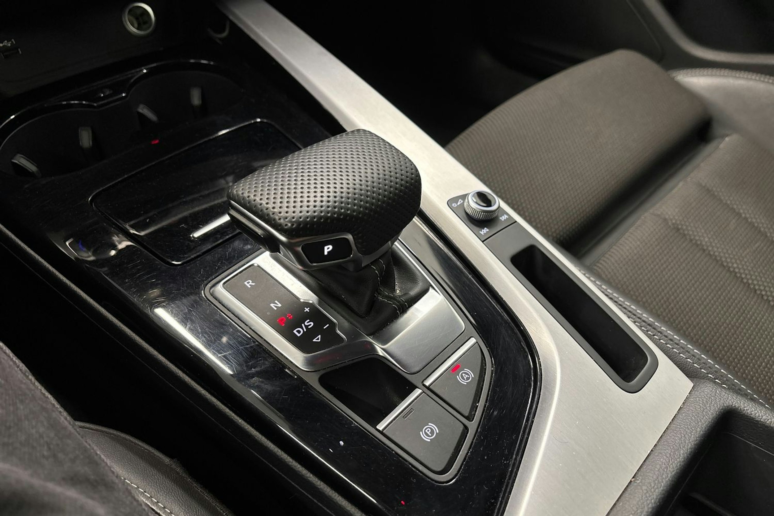musta Audi A5 2021 kuva 25.