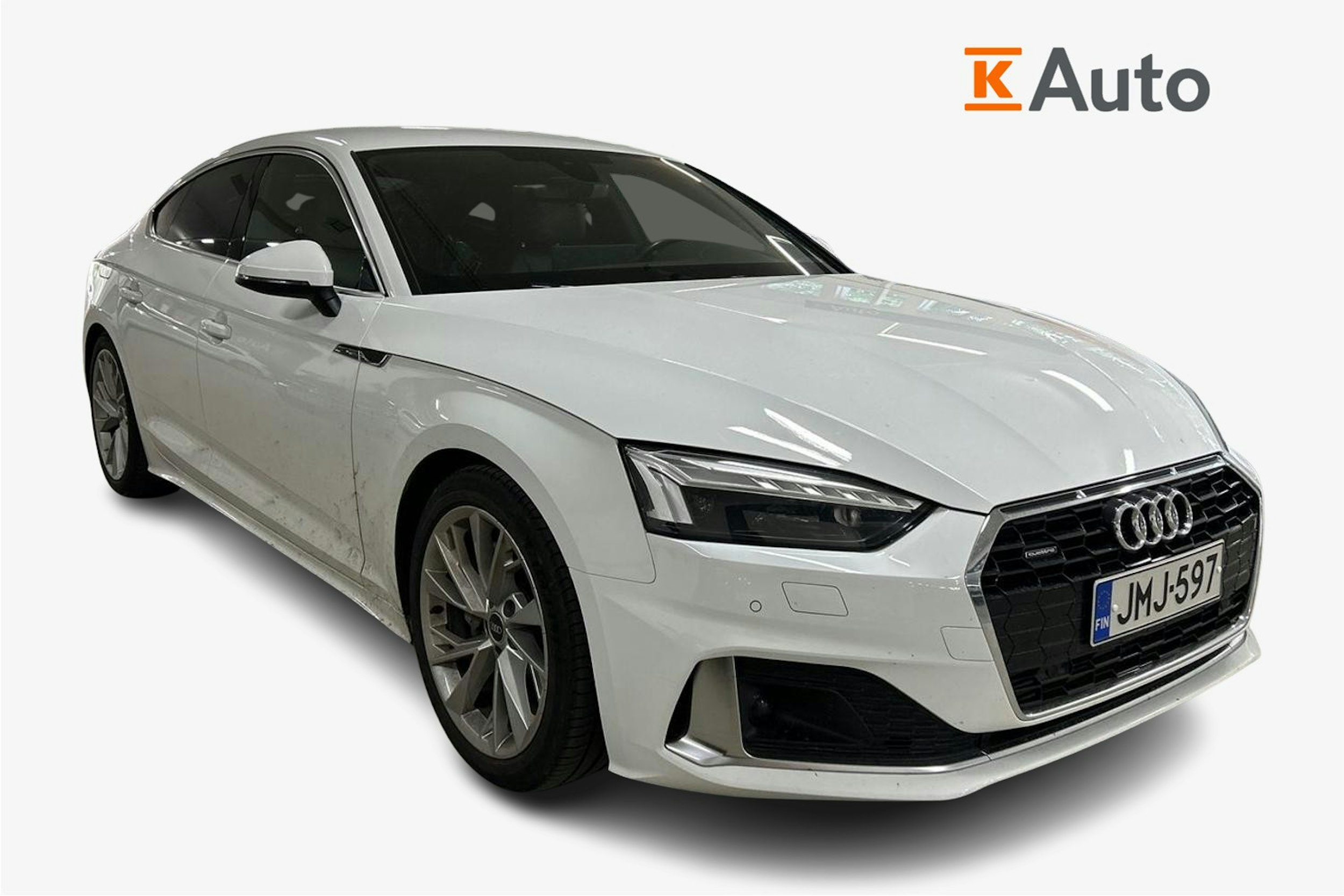 Valkoinen Audi A5 2021 kuva 1.