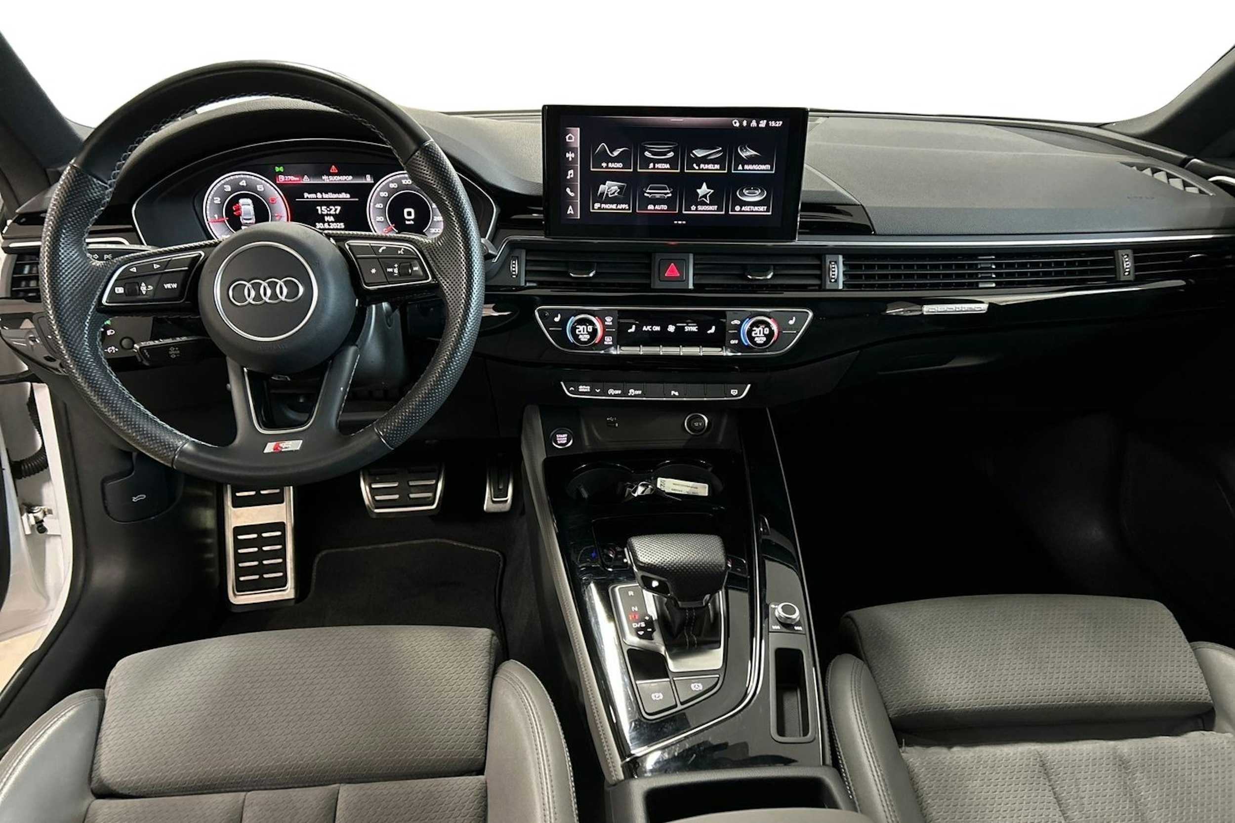 Valkoinen Audi A5 2021 kuva 9.