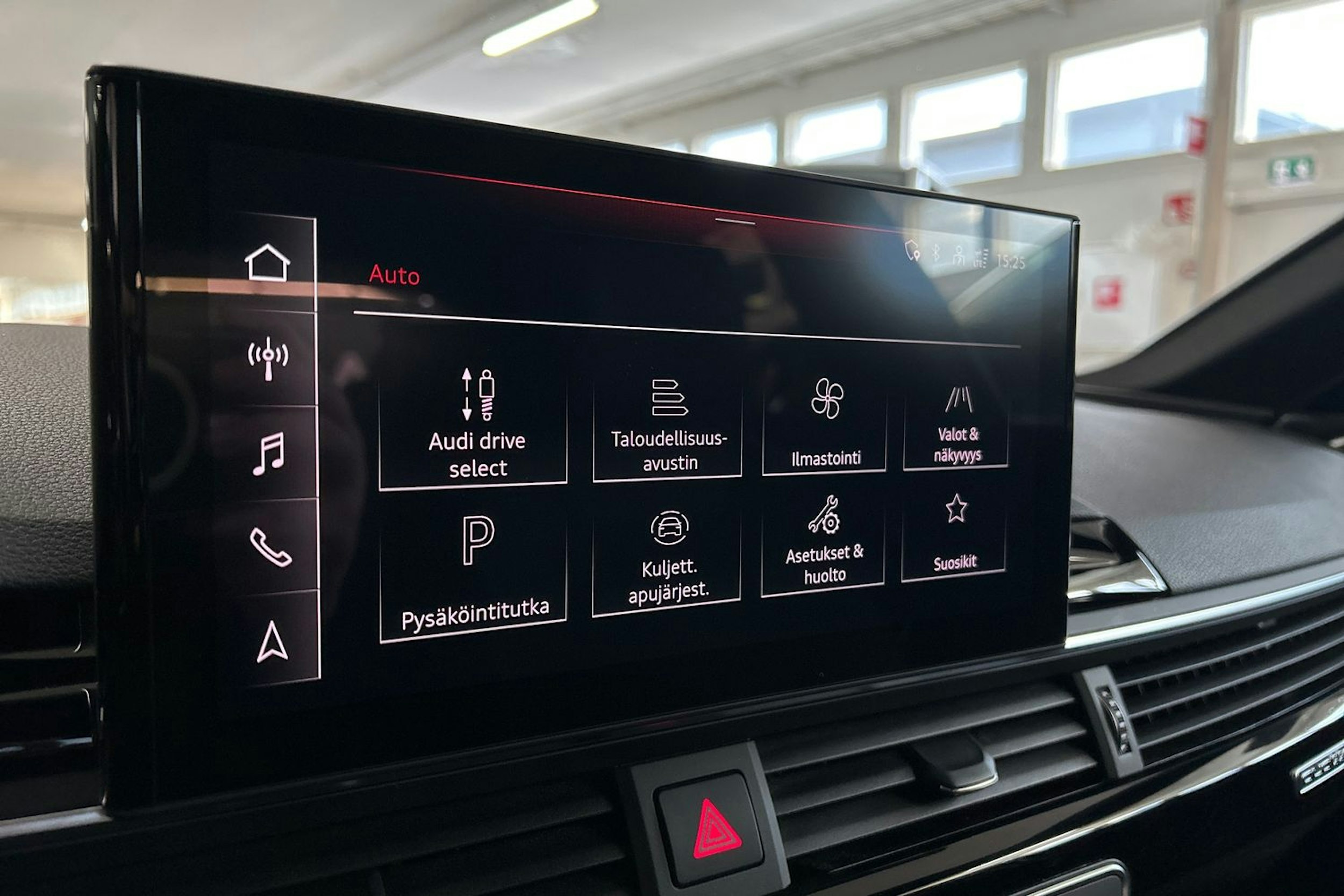 Valkoinen Audi A5 2021 kuva 25.