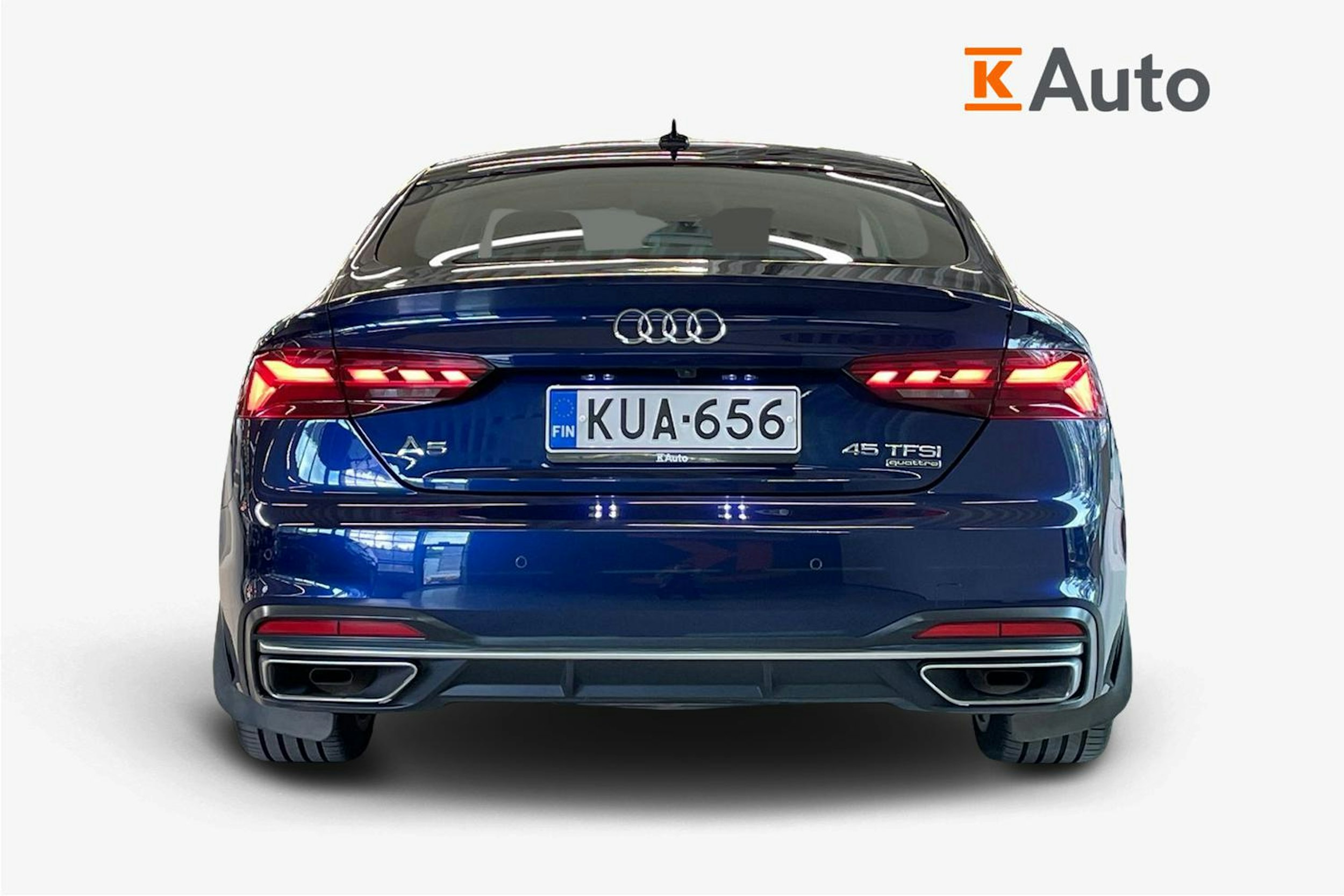 sininen Audi A5 2021 kuva 3.