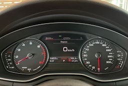 sininen Audi A5 2021 kuva 16.