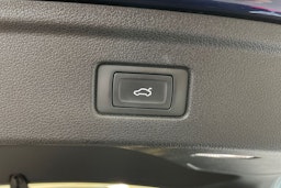 sininen Audi A5 2021 kuva 34.