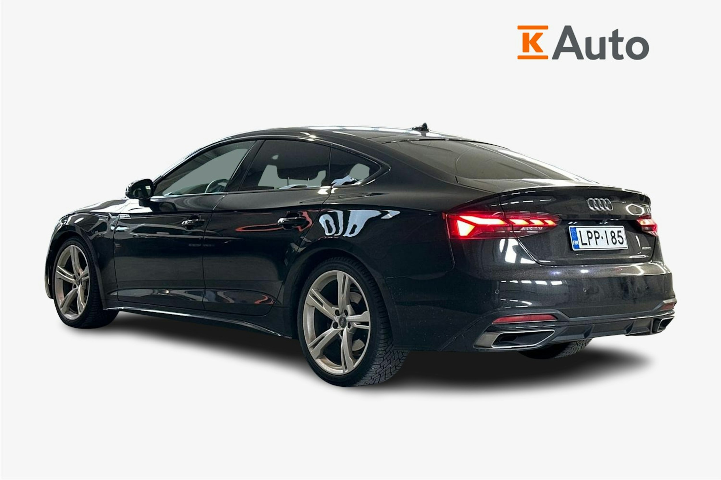 Musta Audi A5 2021 kuva 2.