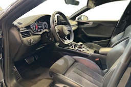 Musta Audi A5 2021 kuva 3.