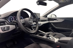 valkoinen Audi A5 2021 kuva 7.