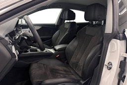 valkoinen Audi A5 2021 kuva 11.