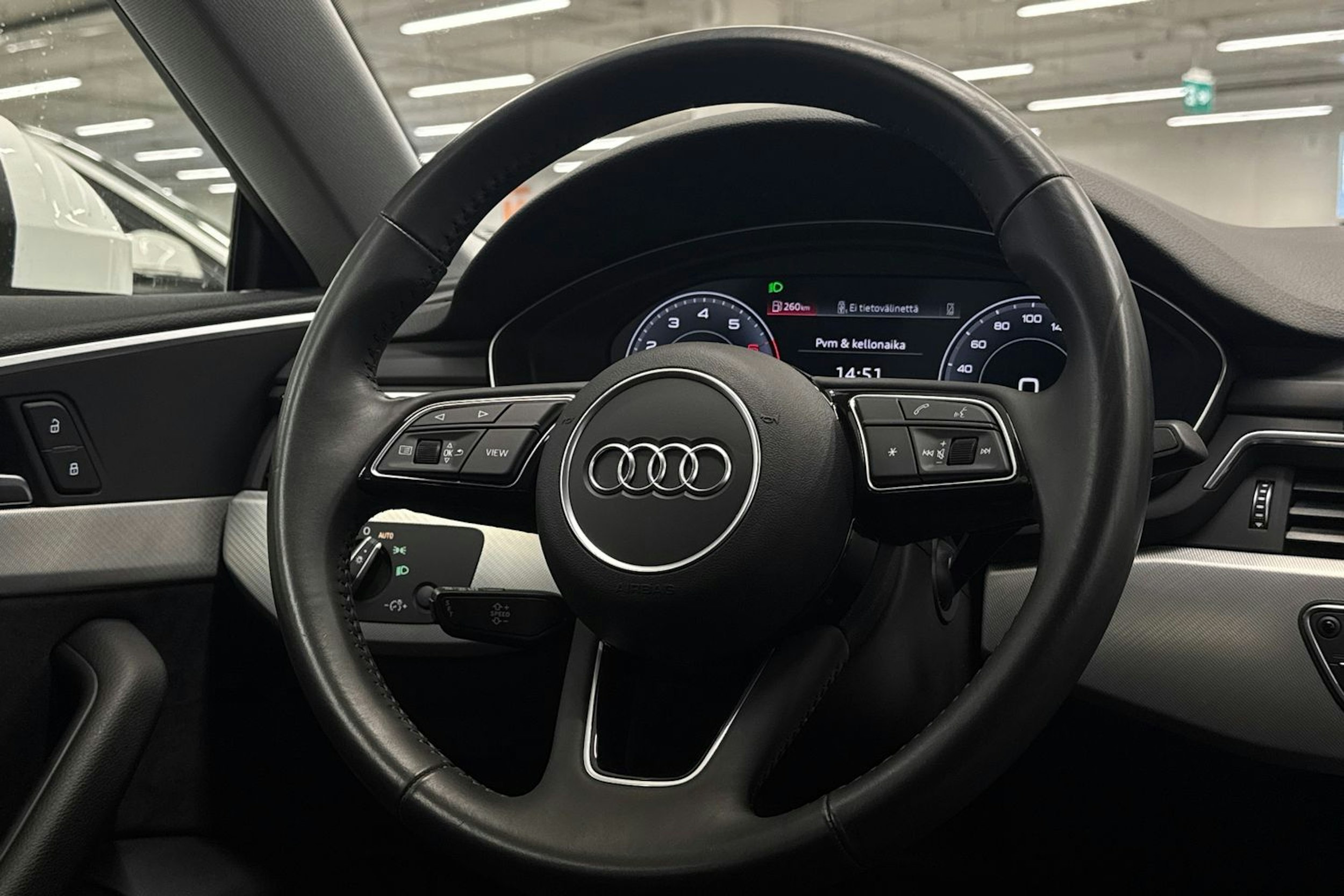 valkoinen Audi A5 2021 kuva 14.