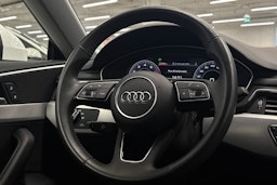 valkoinen Audi A5 2021 kuva 14.