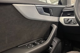 valkoinen Audi A5 2021 kuva 19.