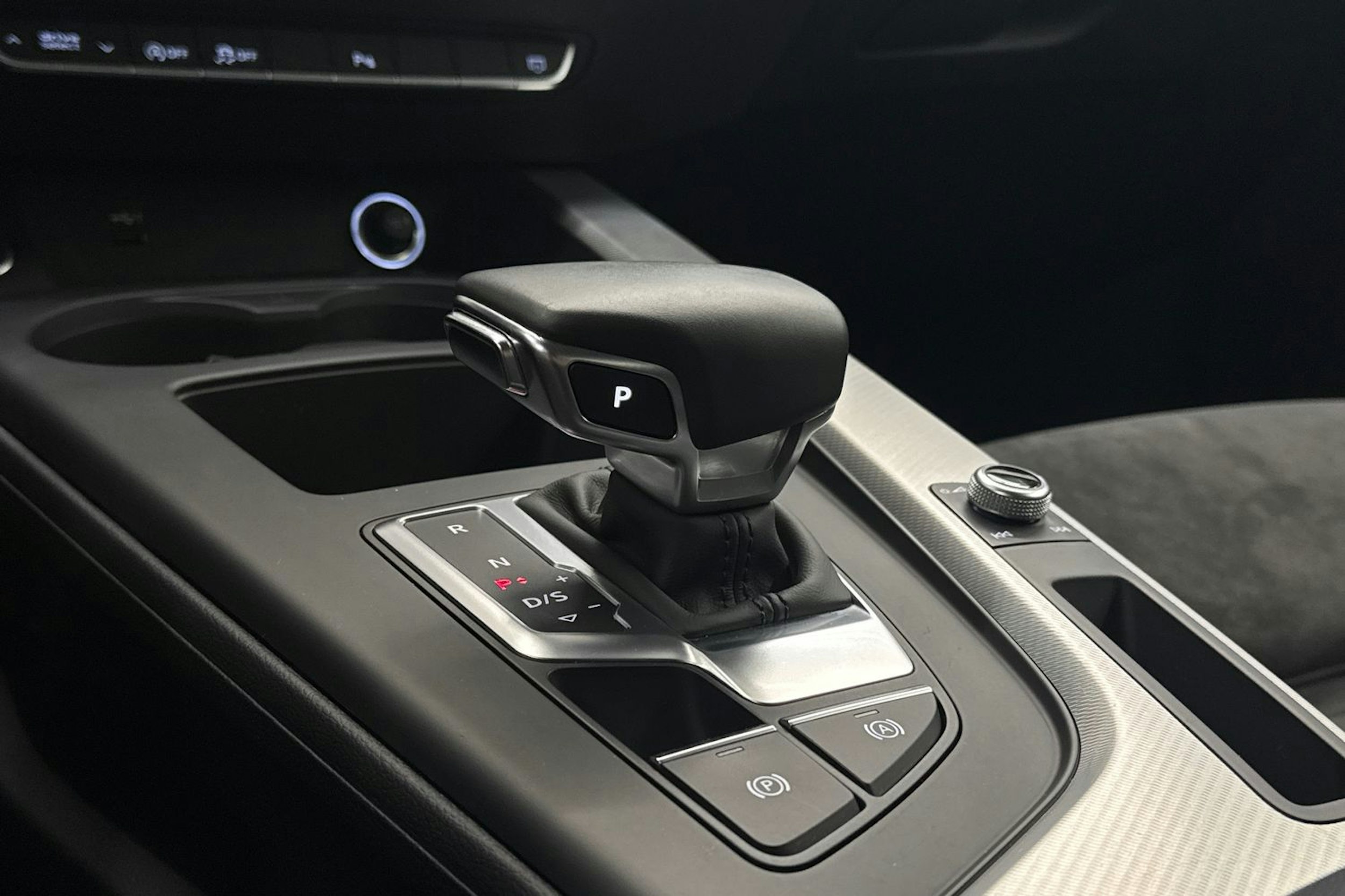 valkoinen Audi A5 2021 kuva 20.