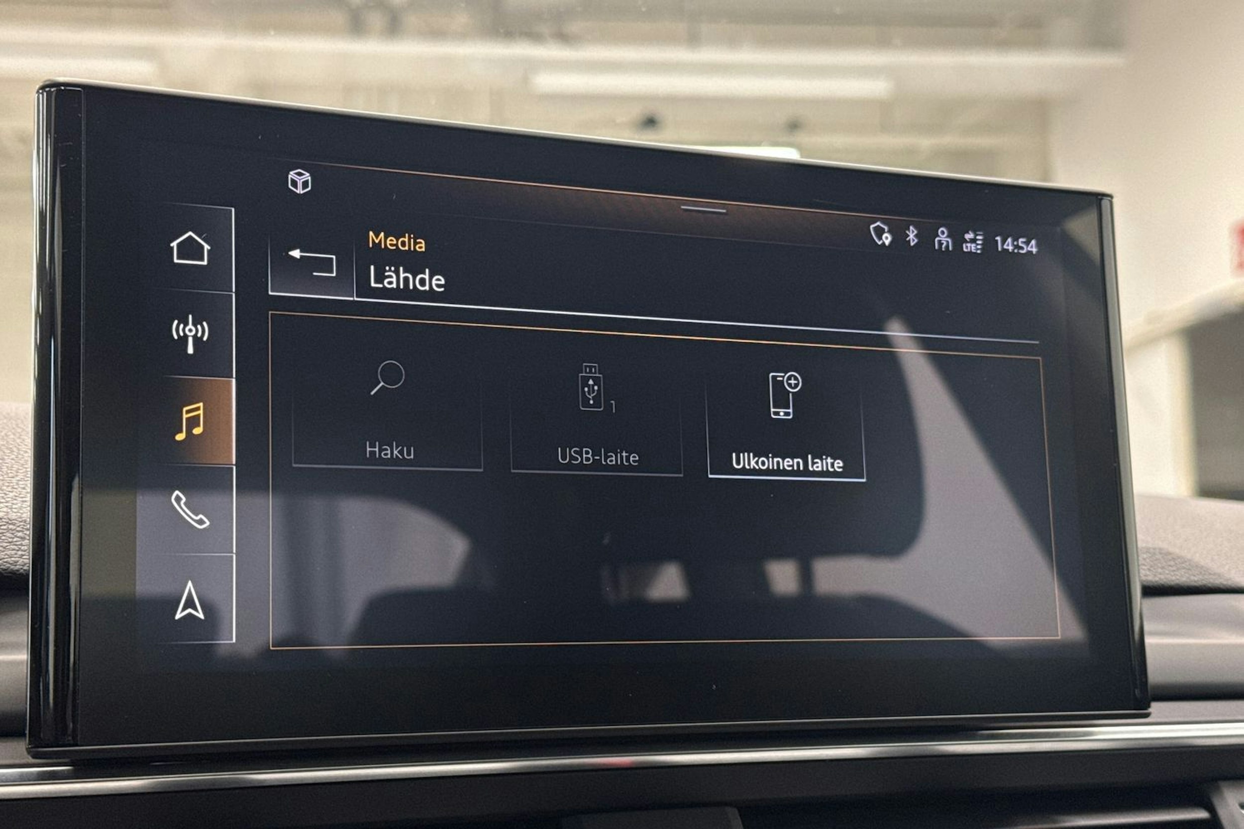 valkoinen Audi A5 2021 kuva 26.