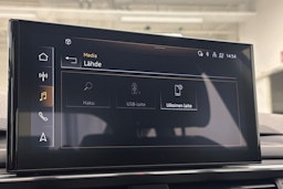 valkoinen Audi A5 2021 kuva 26.