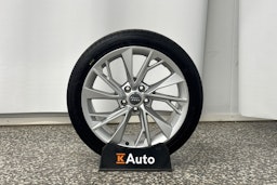 valkoinen Audi A5 2021 kuva 41.