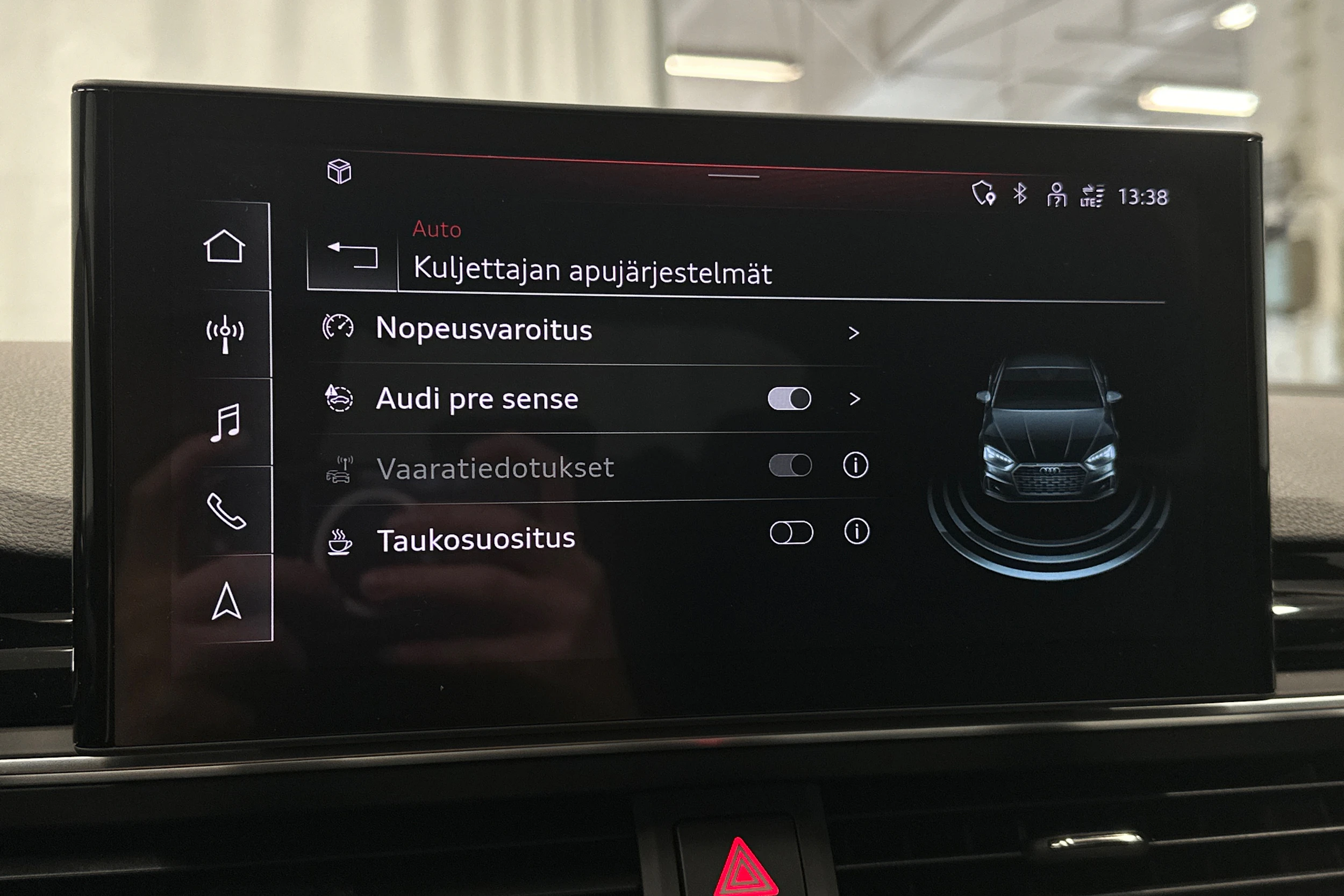 vihreä Audi A5 2021 kuva 22.