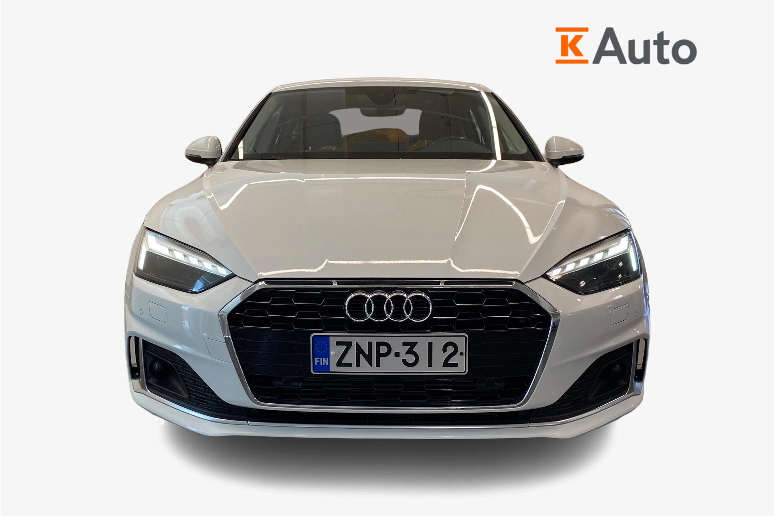 Valkoinen Audi A5 2021 kuva 4.