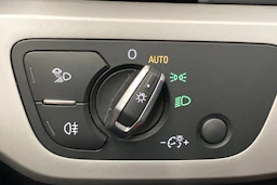 Valkoinen Audi A5 2021 kuva 16.