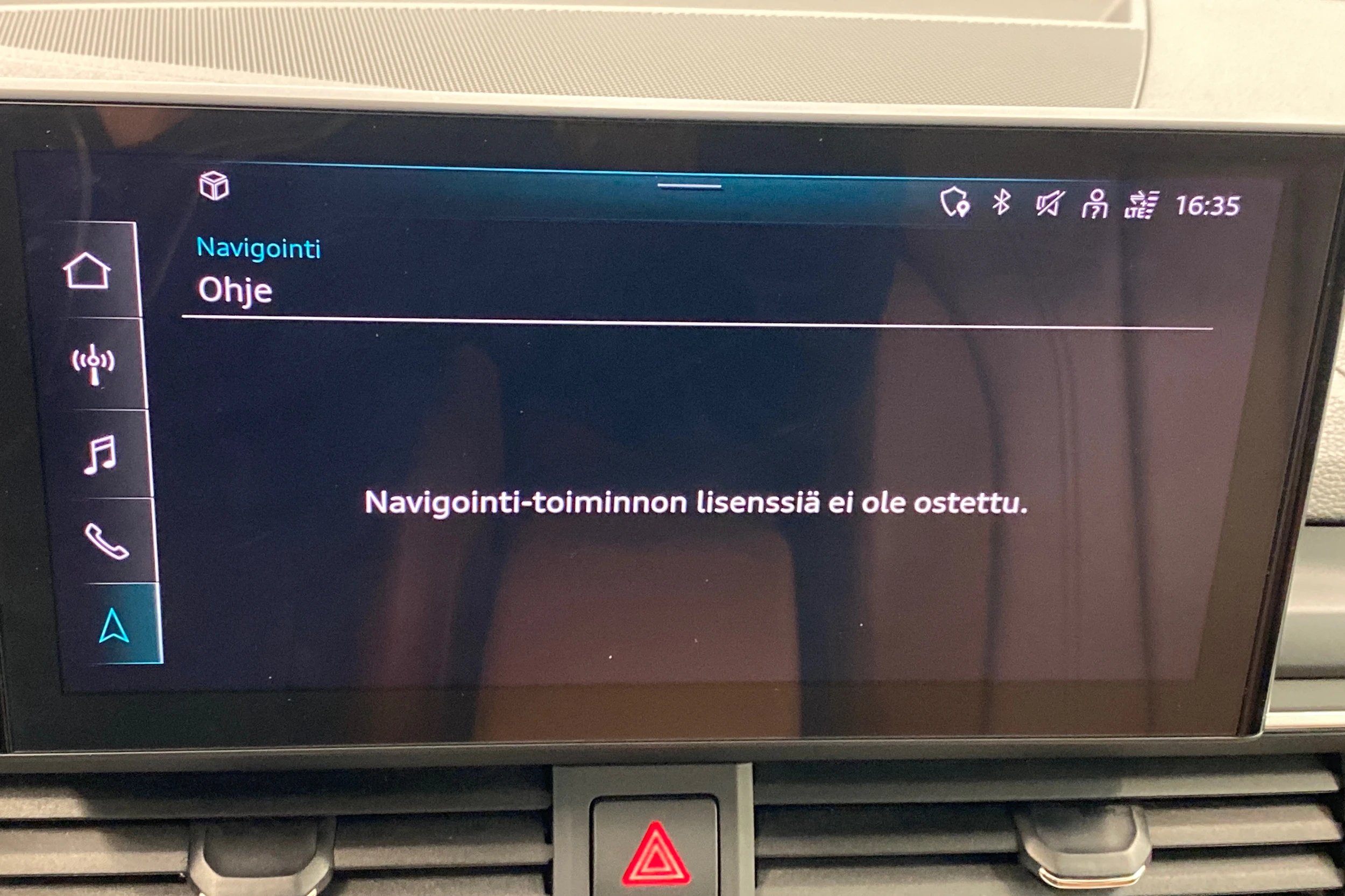 Valkoinen Audi A5 2021 kuva 17.