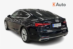 musta Audi A5 2022 kuva 2.