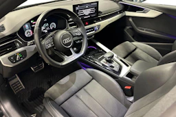 musta Audi A5 2022 kuva 6.