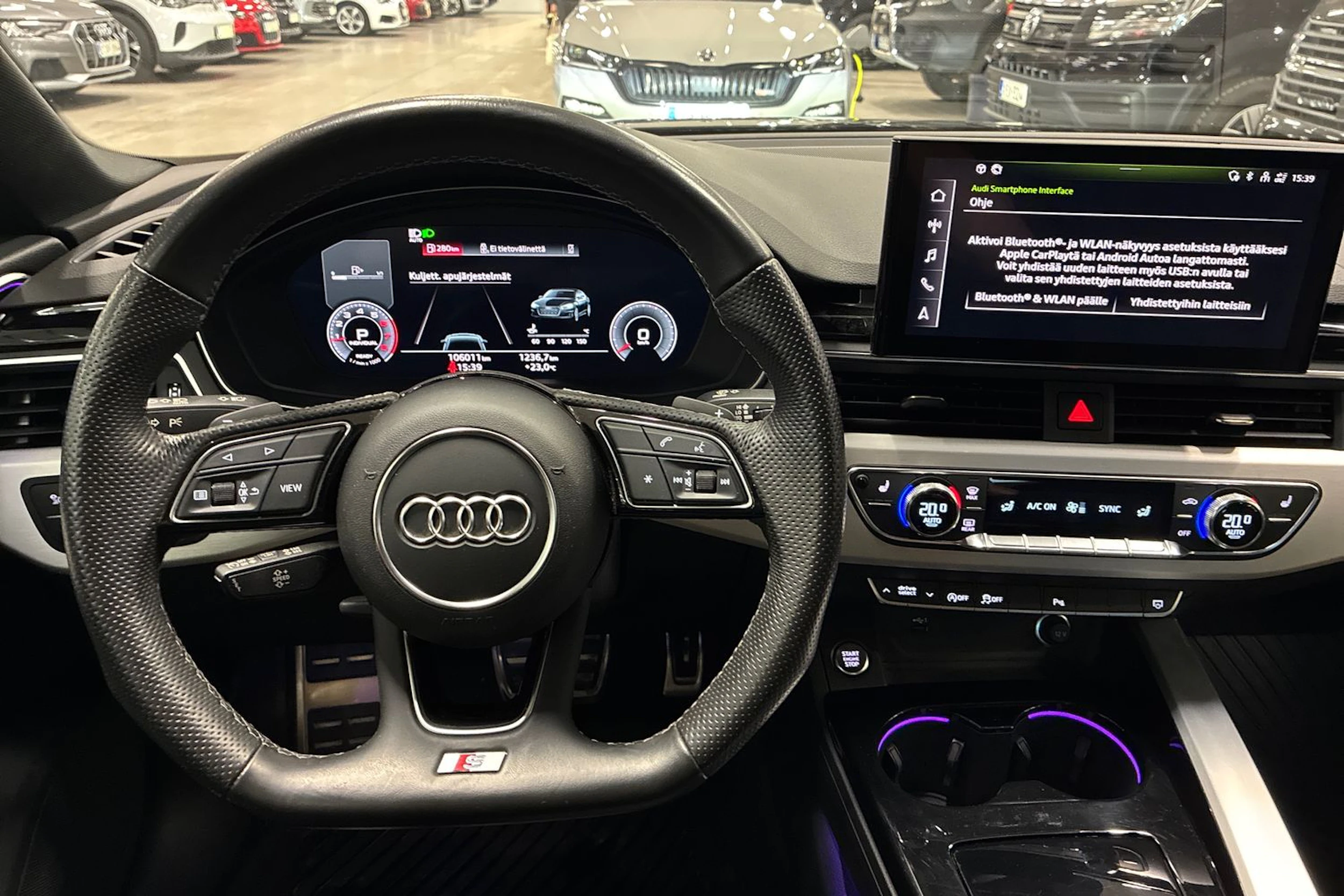 musta Audi A5 2022 kuva 11.