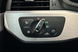 sininen Audi A5 2022 kuva 12.