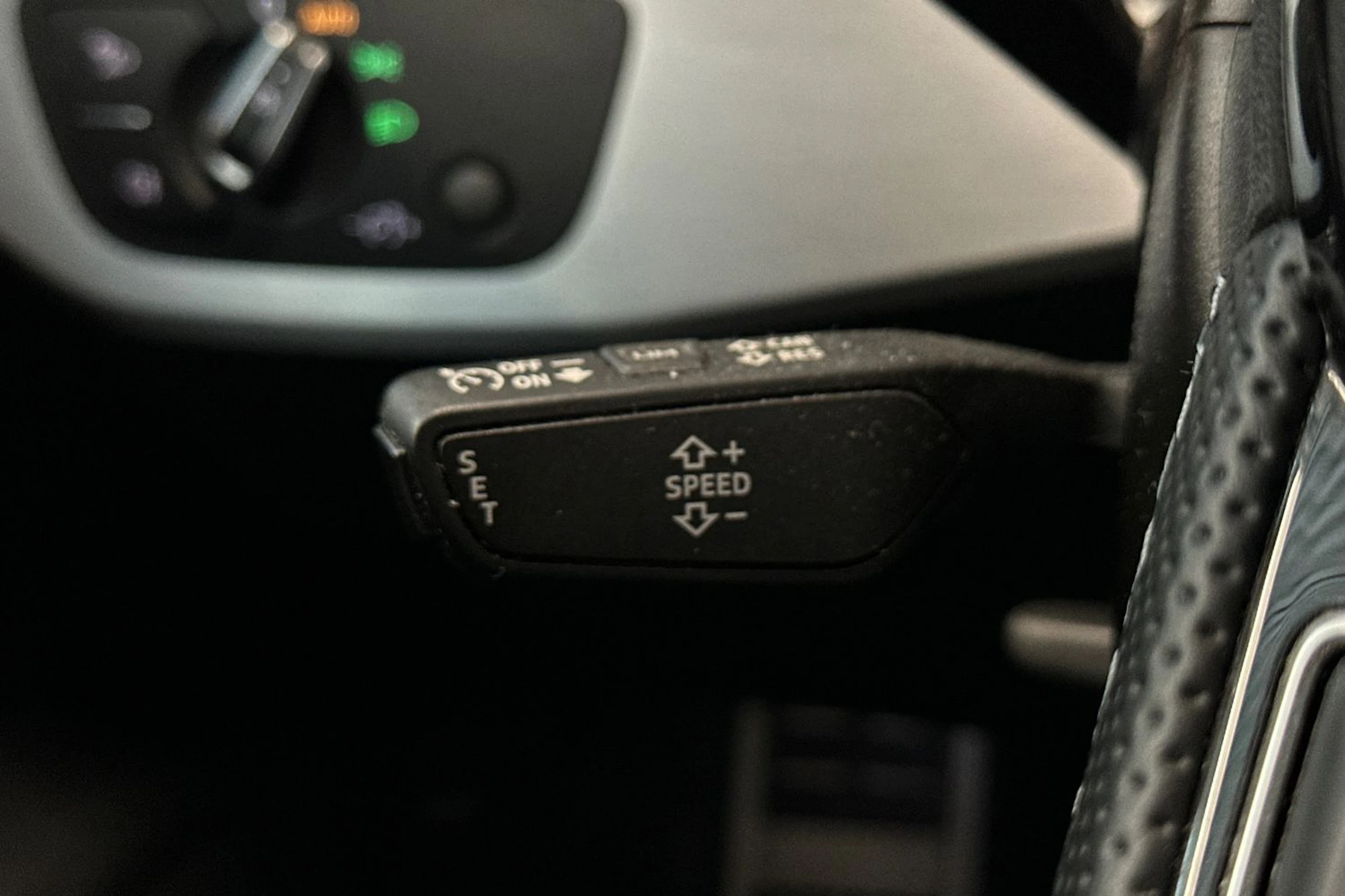 sininen Audi A5 2022 kuva 14.