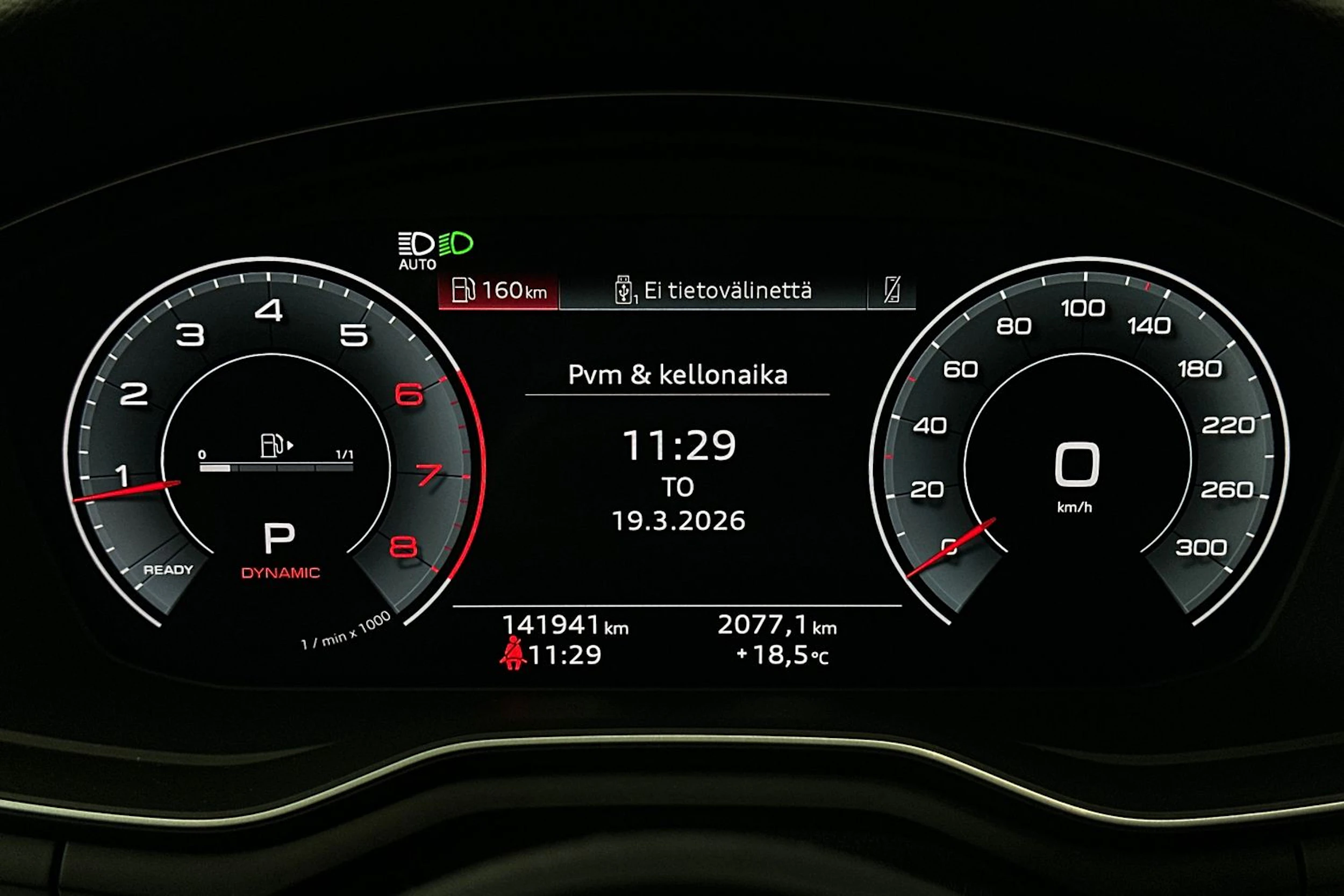 sininen Audi A5 2022 kuva 17.