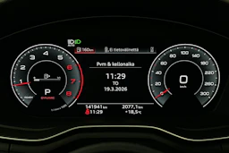 sininen Audi A5 2022 kuva 17.