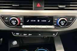 sininen Audi A5 2022 kuva 18.