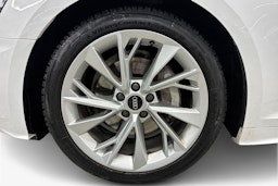 Valkoinen Audi A5 2022 kuva 10.