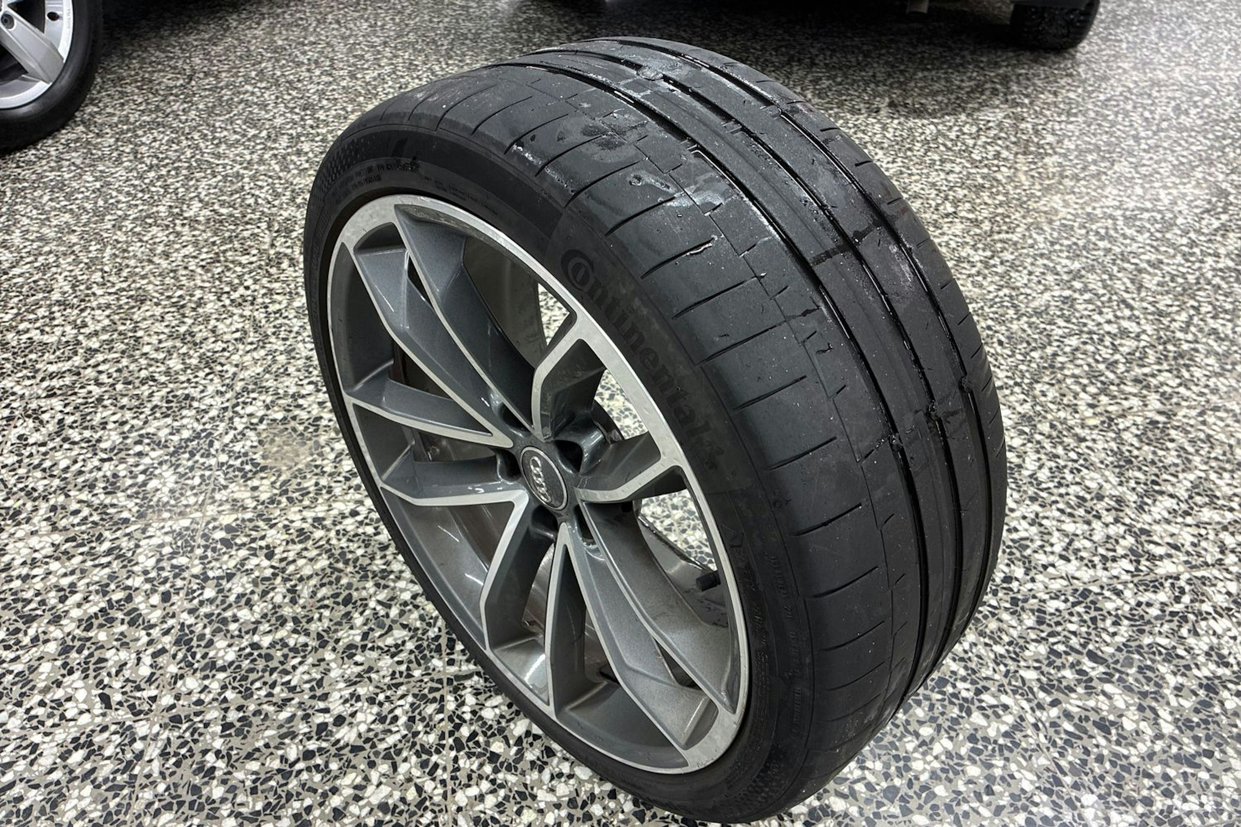 Valkoinen Audi A5 2022 kuva 12.