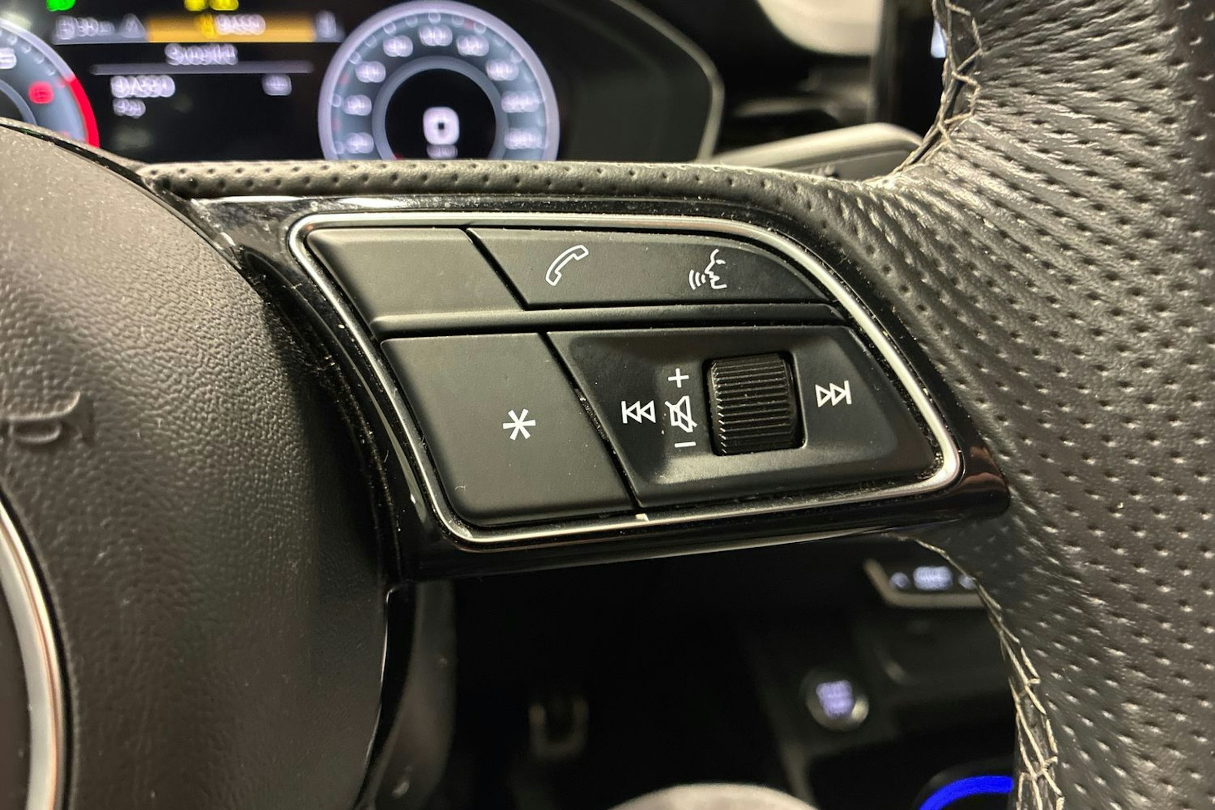 Valkoinen Audi A5 2022 kuva 19.