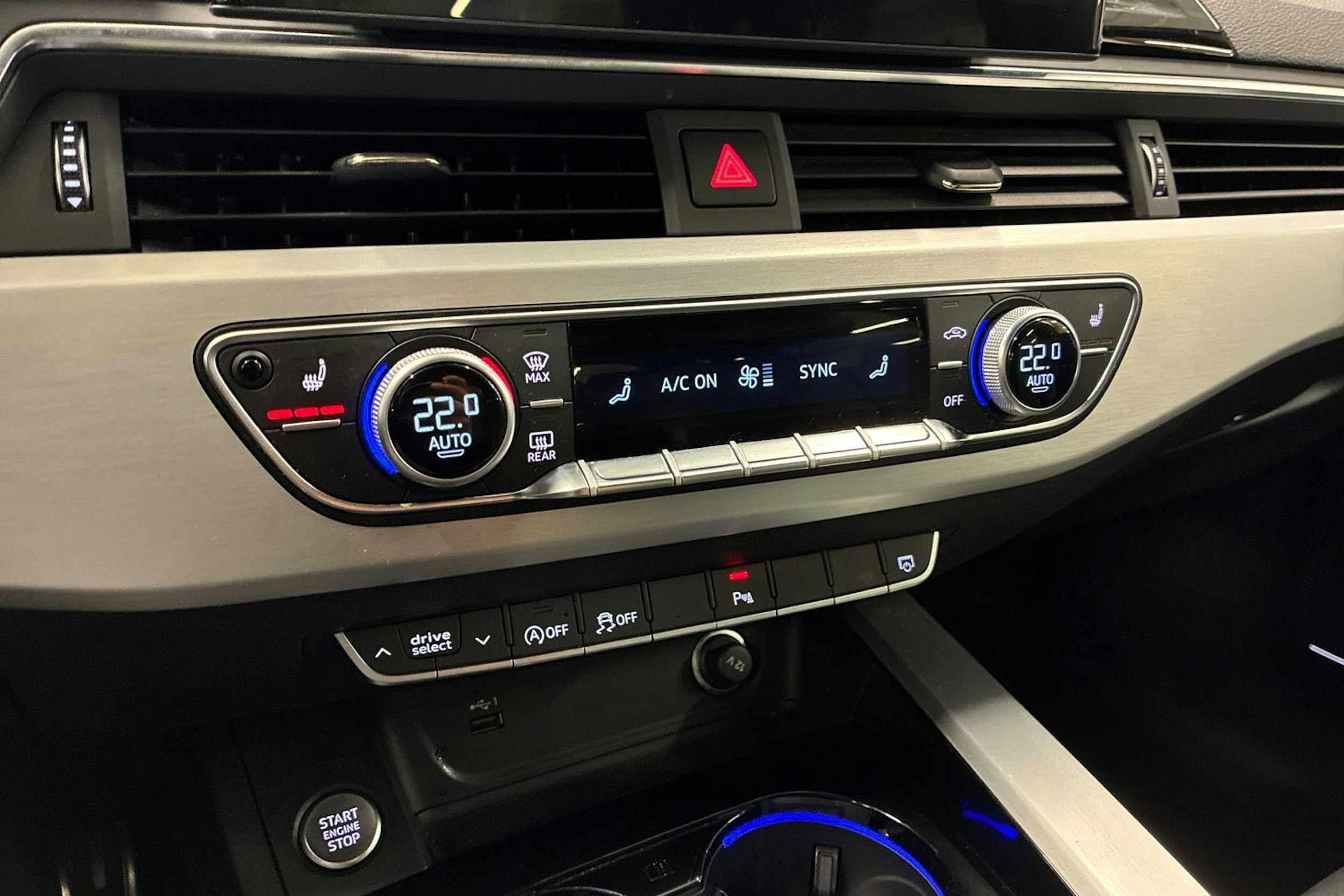 Valkoinen Audi A5 2022 kuva 20.