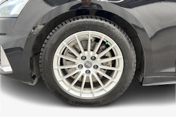 musta Audi A5 2022 kuva 11.