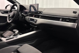 musta Audi A5 2022 kuva 14.