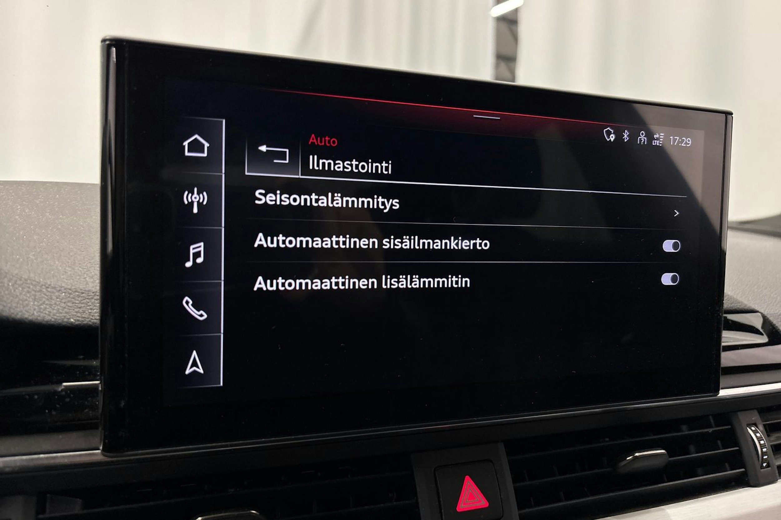 musta Audi A5 2022 kuva 25.
