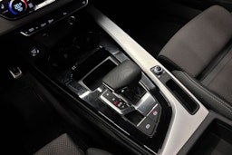 musta Audi A5 2022 kuva 28.