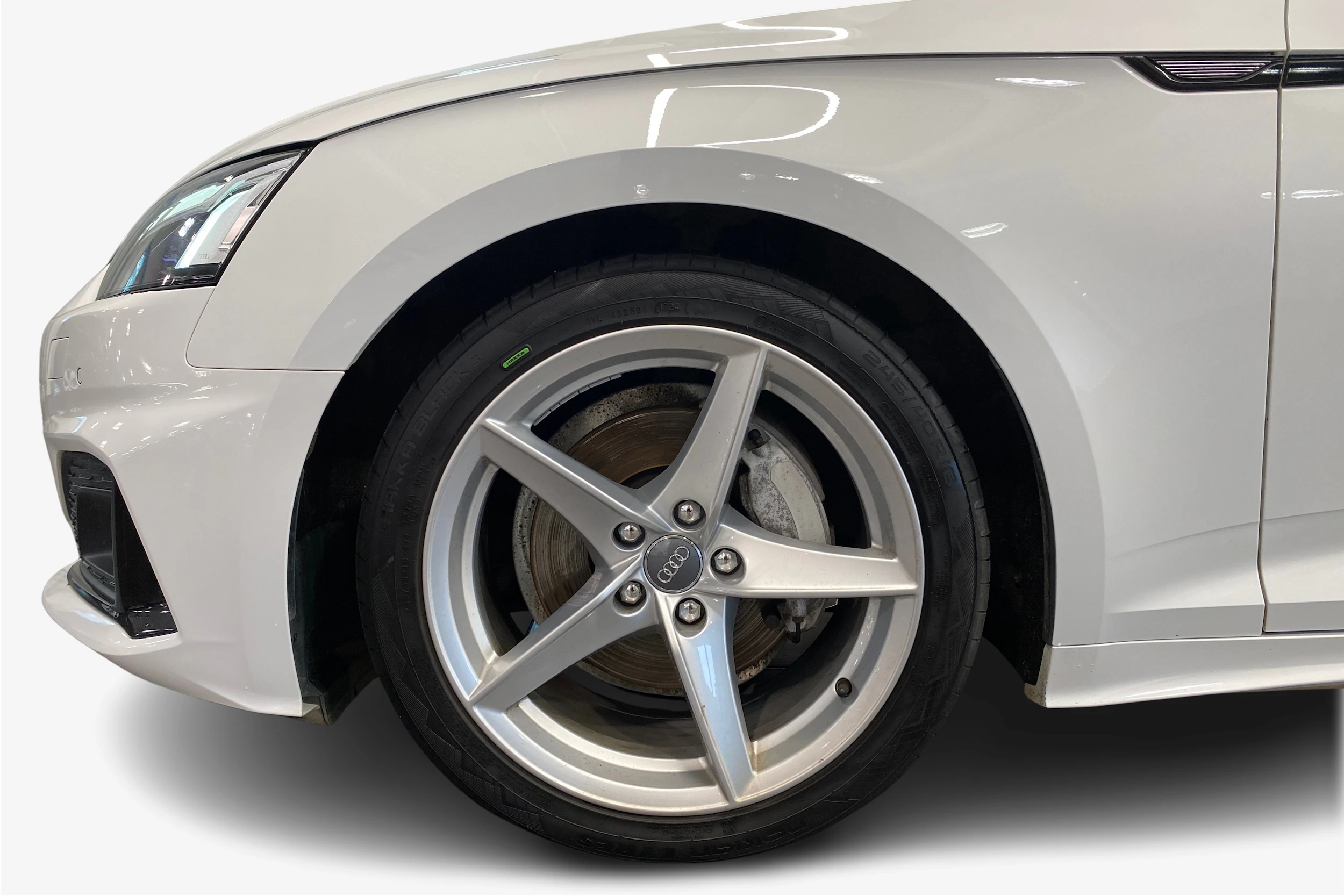 Valkoinen Audi A5 2022 kuva 9.