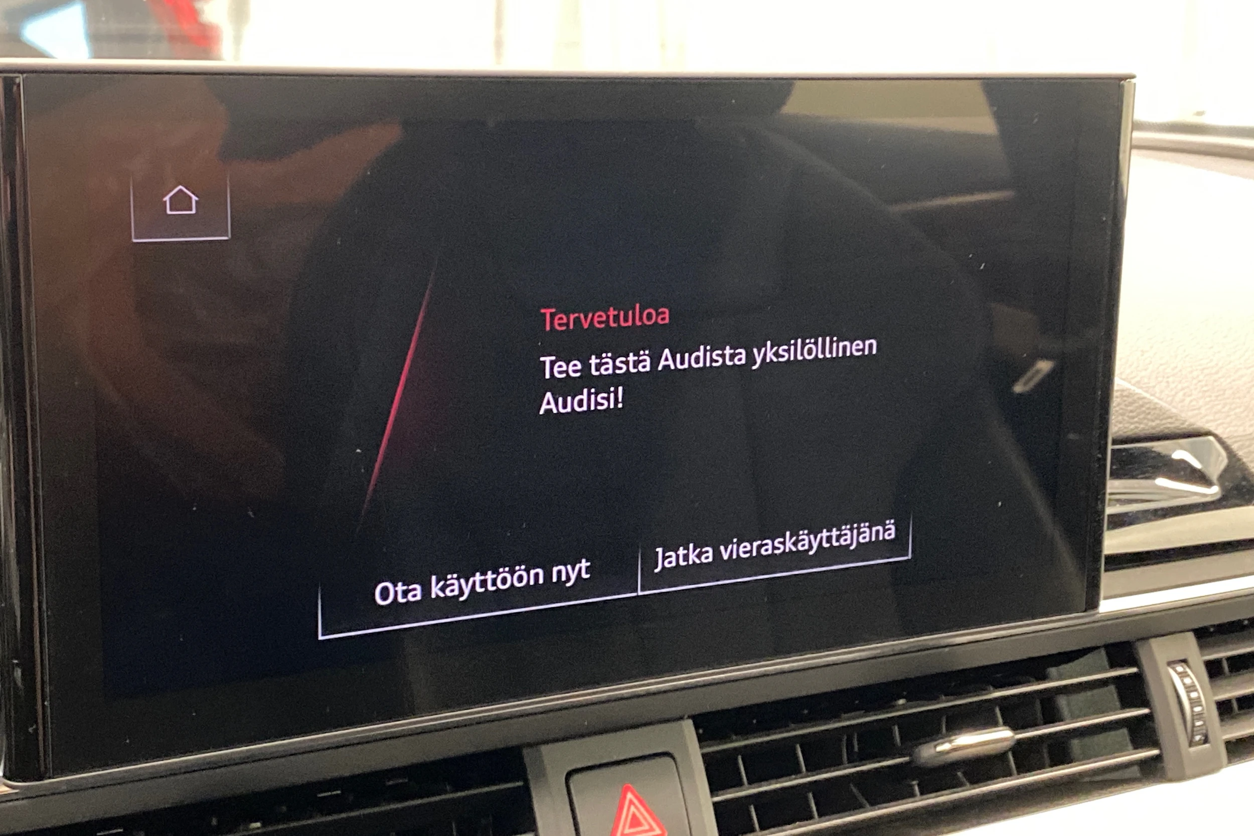 Valkoinen Audi A5 2022 kuva 12.