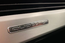 Valkoinen Audi A5 2022 kuva 22.