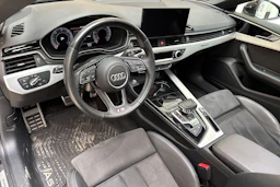 musta Audi A5 2022 kuva 6.